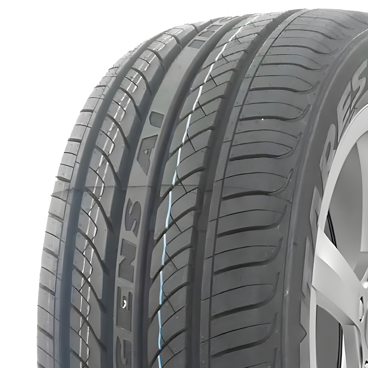 Antares Ingens A1 235/60 R18 107V