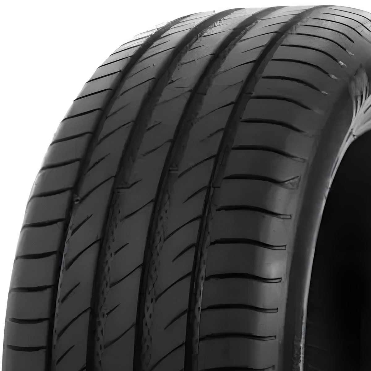 Delinte DS2 215/50 R17 95W XL