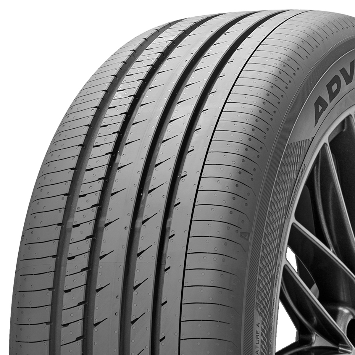 Yokohama Advan dB V553 225/45 R18 95W