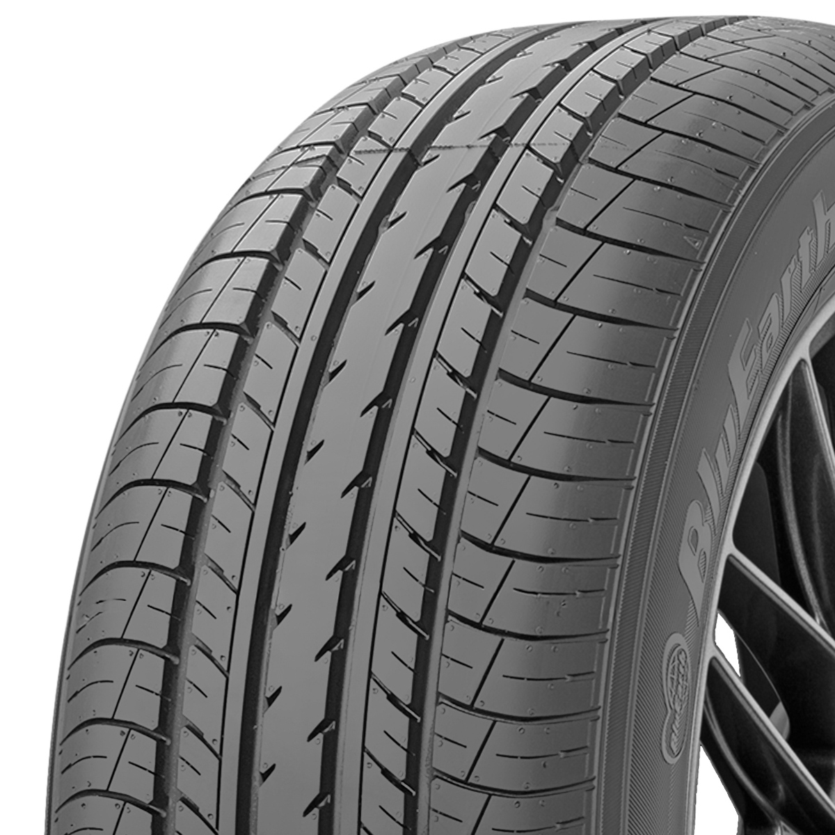 Yokohama E70B 215/55 R17 94V